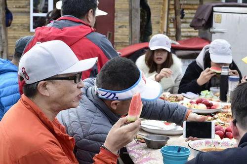 乌鲁木齐市吃瓜群众,吃瓜群众的夏日生活剪影