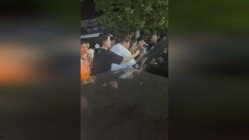 吃瓜群众抓小三结婚了吗,从吃瓜群众到幸福新娘的蜕变之路