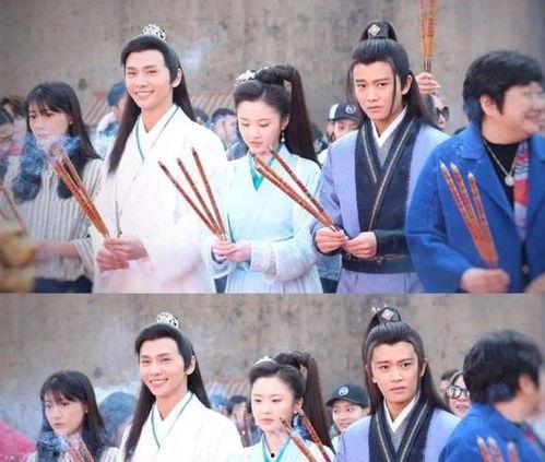 任嘉伦暮白首吃瓜群众