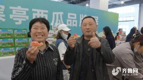 朝阳吃瓜群众老年人视频,老年吃瓜群众的生活剪影